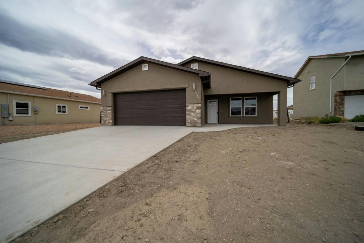 2888 PRESLEY AVE, GRAND JUNCTION, CO 81501, photo 1 of 17